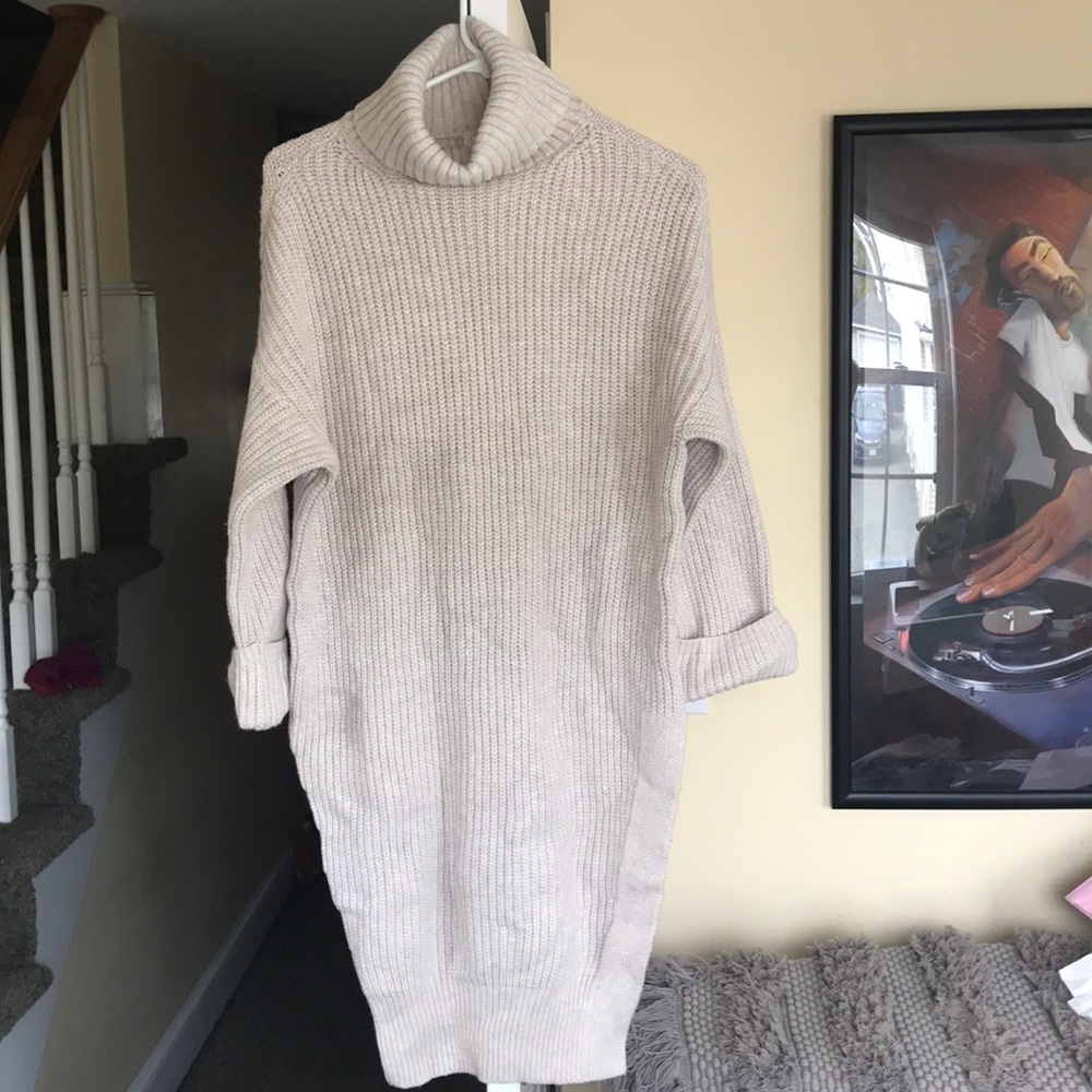 Anthropologie turtleneck 🐢